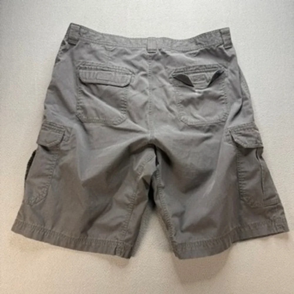 The North Face Cargo Shorts Regular Fit Size 40 (FIT 37) Gray Ripstop Outdoor
